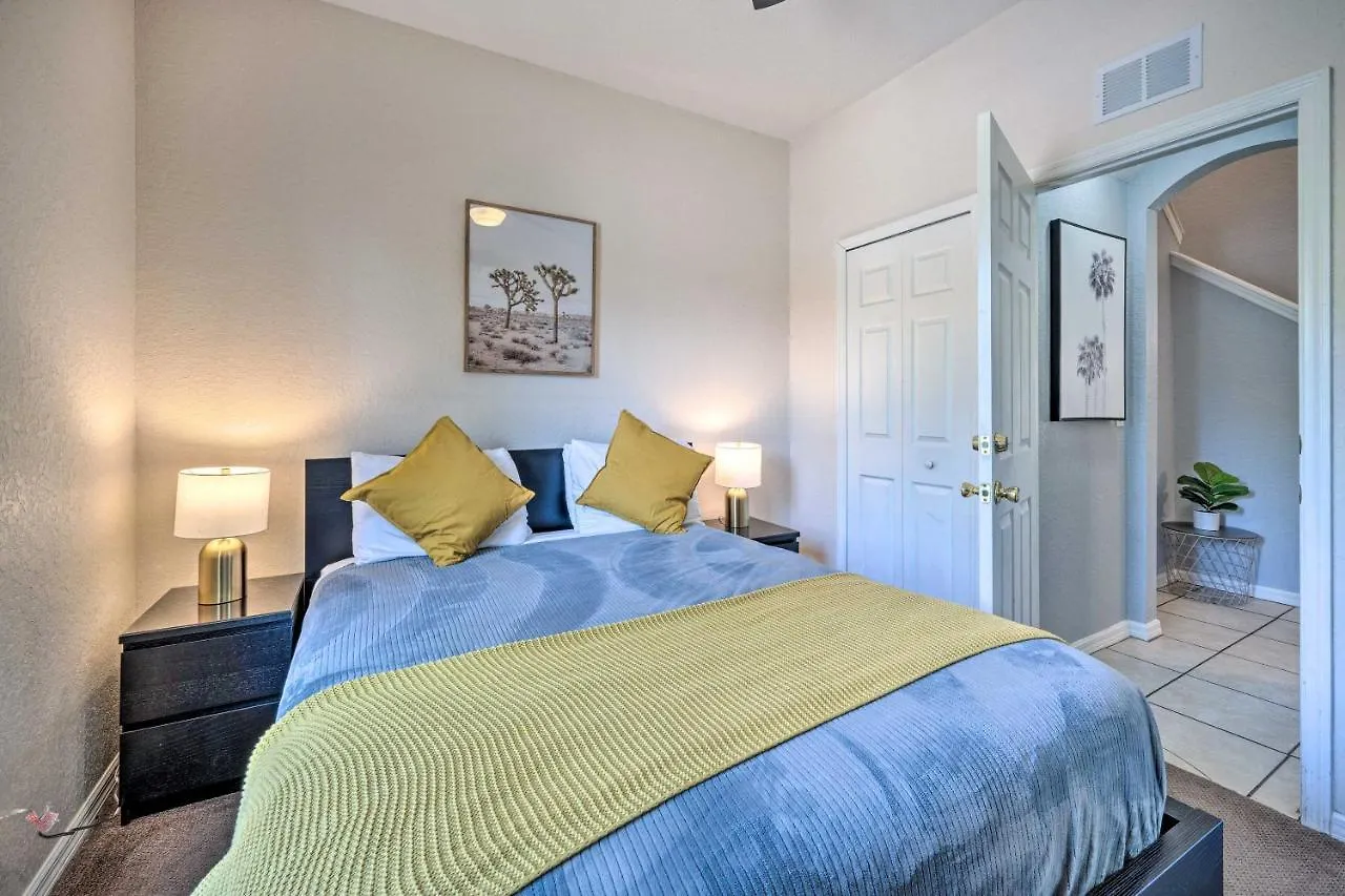 Holiday home Chic Resort Townhome About 9 Mi To Disney Parks! Davenport