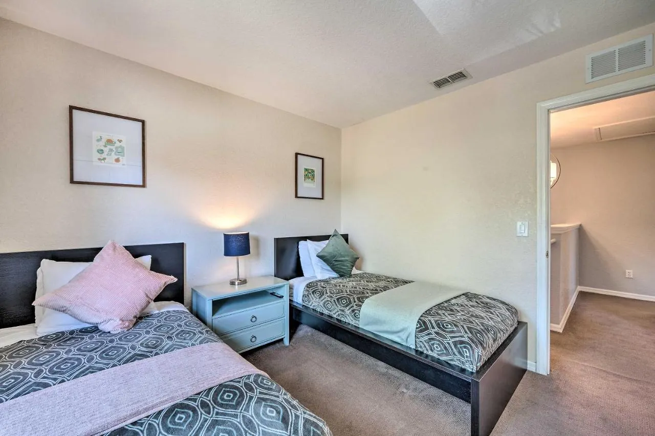 Holiday home Chic Resort Townhome About 9 Mi To Disney Parks! Davenport United States